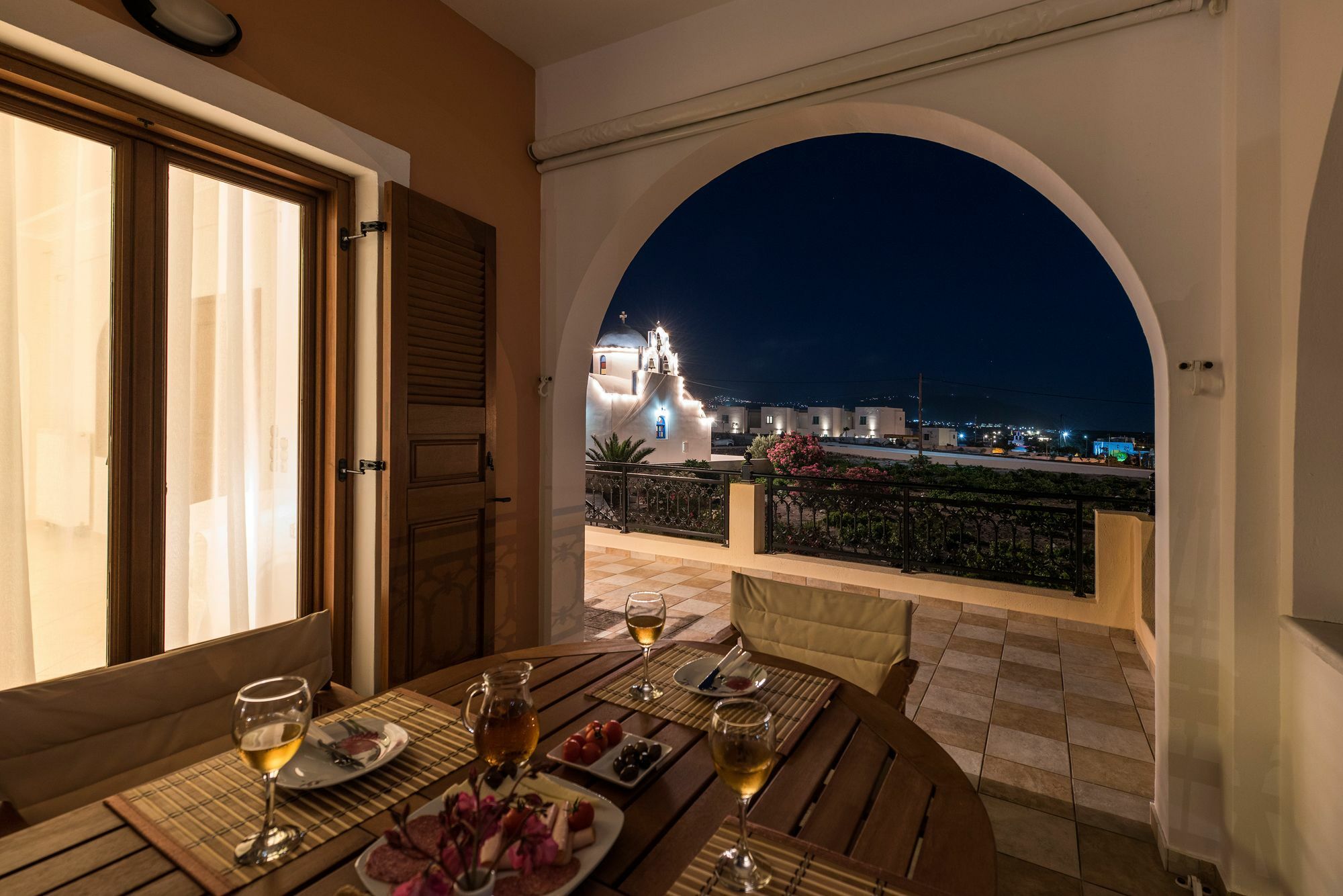 Vineyard Exclusive Suites Акротірі Екстер'єр фото